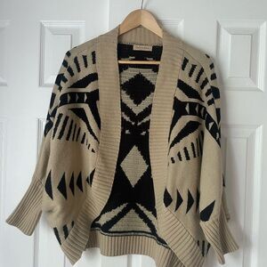 Geometric Patterned Beige and Black Sweater